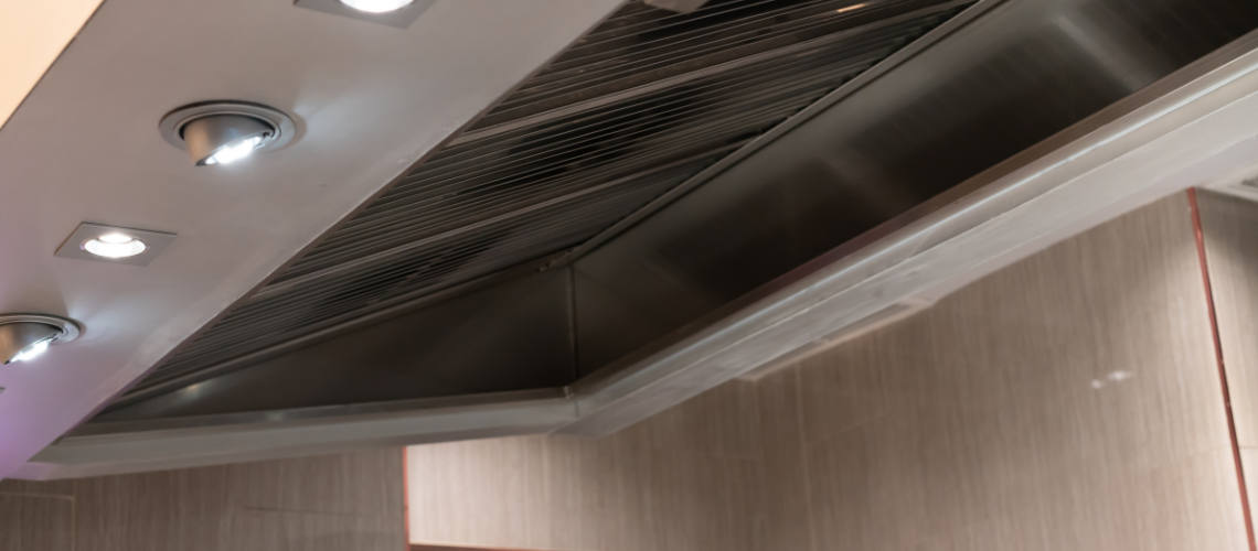 installation-hotte-de-cuisine